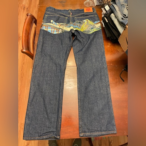 (SOLD) Beautiful Embroidery RMC Jeans - Picture 3 of 7